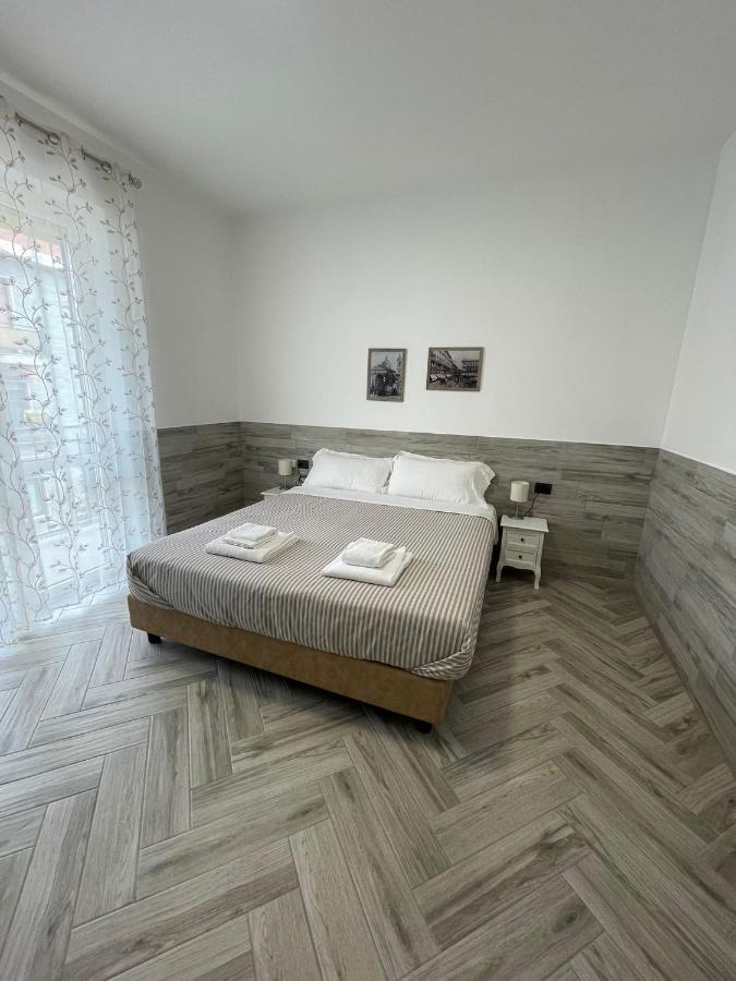 Holiday Rooms רו מראה חיצוני תמונה
